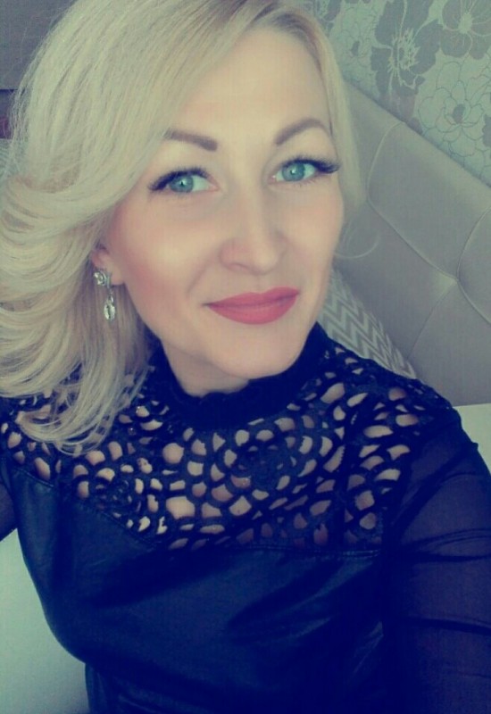 Anna • 45 • Russia