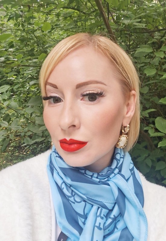 Ekaterina • 44 • Russia