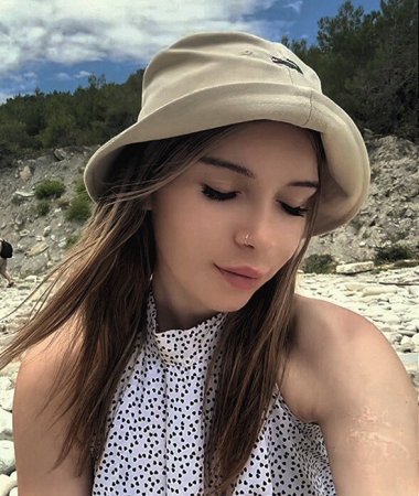 Svetlana, 26