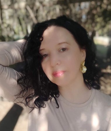 Natalia, 50