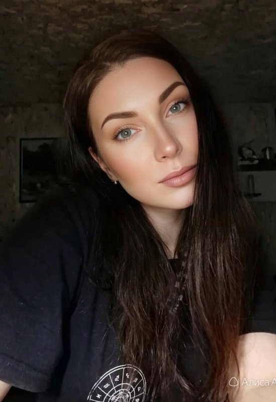 Evgenia • 36 • Russie