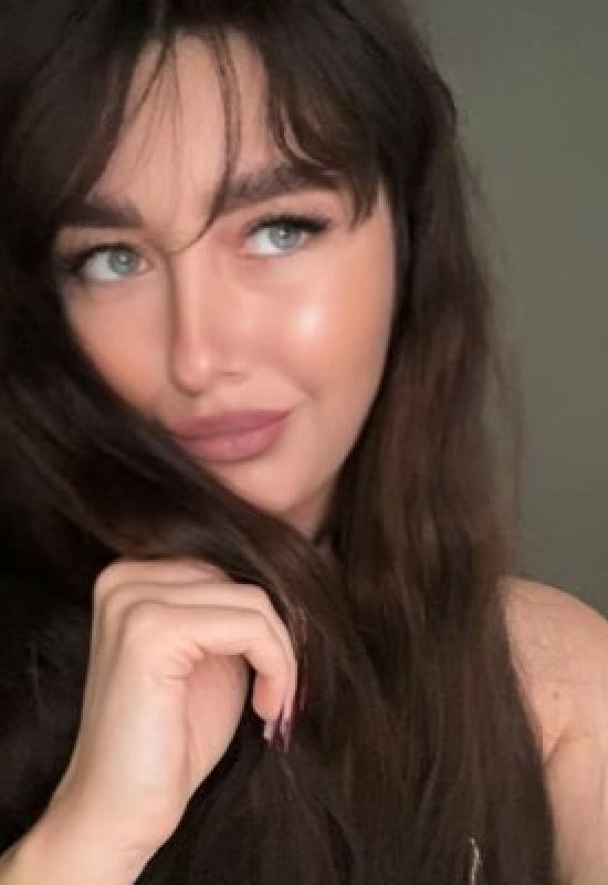 Hanna • 31 • Ukraine