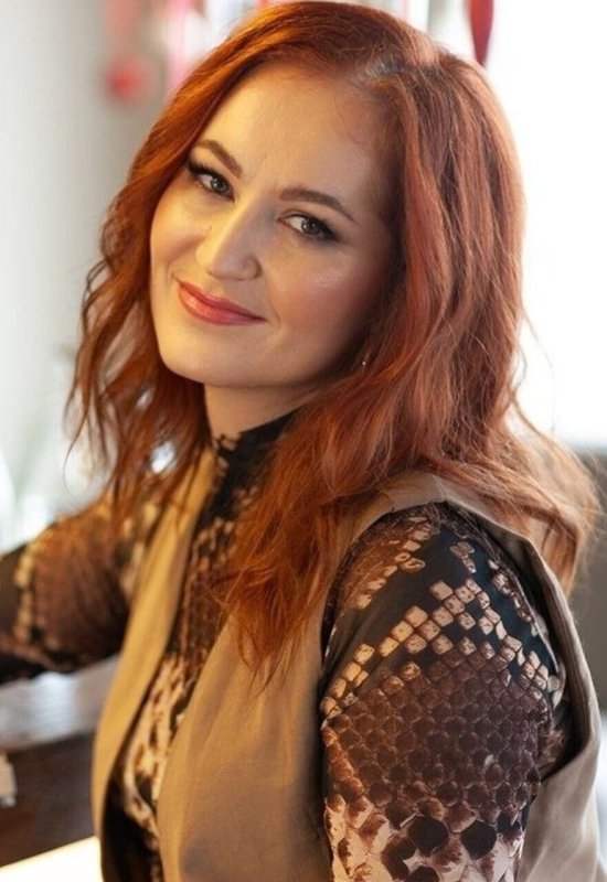 Ekaterina • 45 • Ukraine