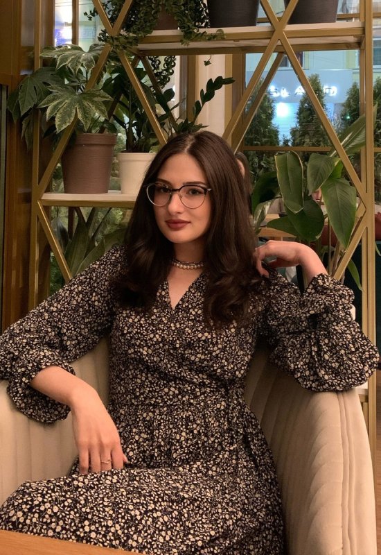 Suzanna • 26 • Russia