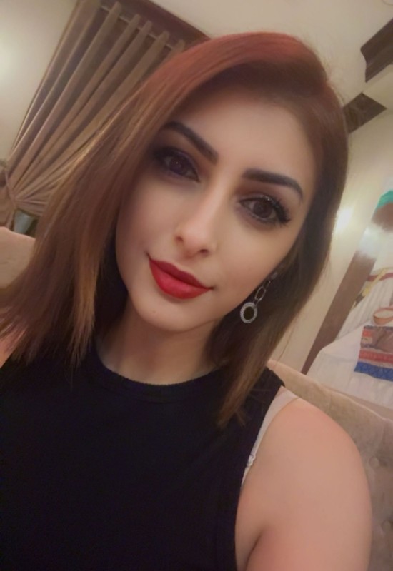 Angelina • 39 • Russia