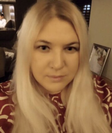 Viktoria , 50