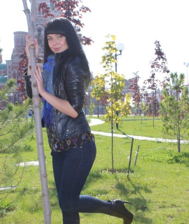 Anna, 30