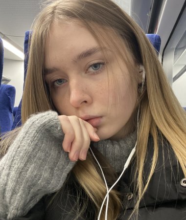 Vera, 18