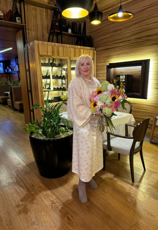 Svetlana • 58 • Russia