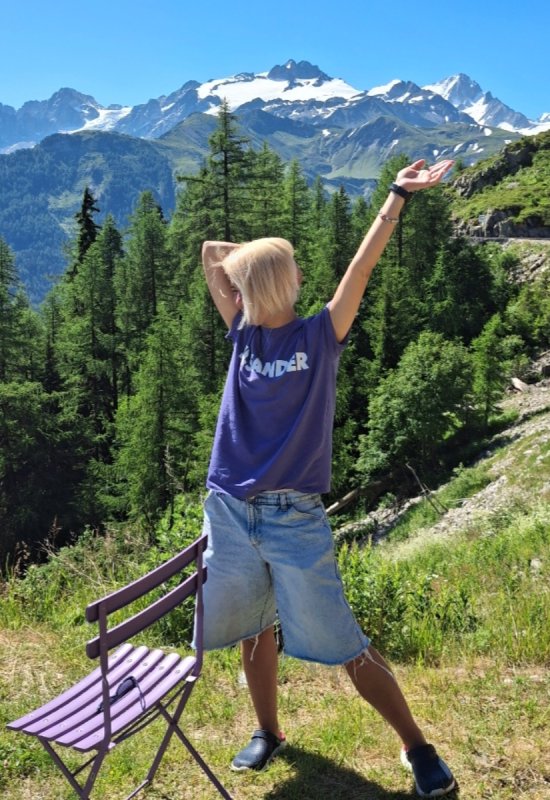 Julia  • 33 • Suisse