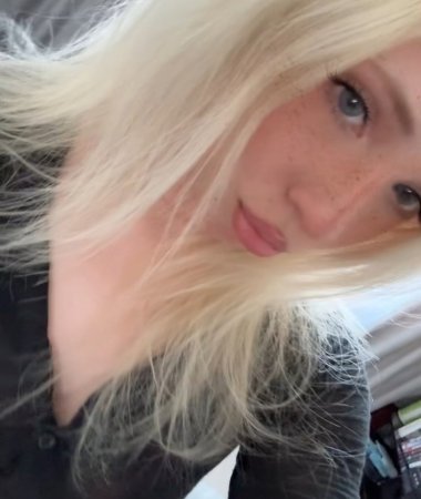 Christina, 18