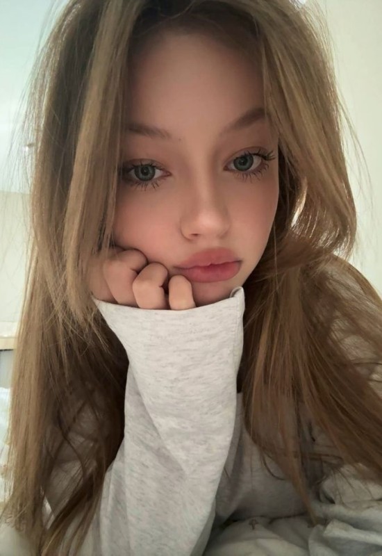 Maria • 26 • Russie