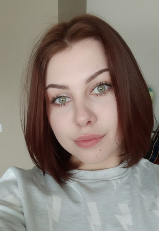 Veronika • 21 • Russia