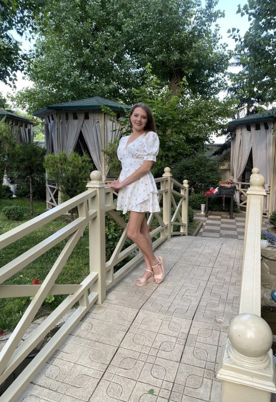 Alexandra • 31 • Russia
