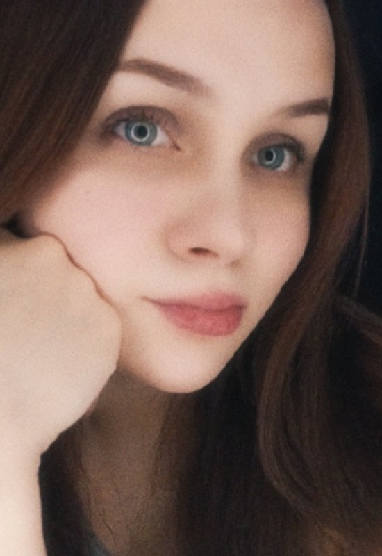 Polina • 22 • Albanie