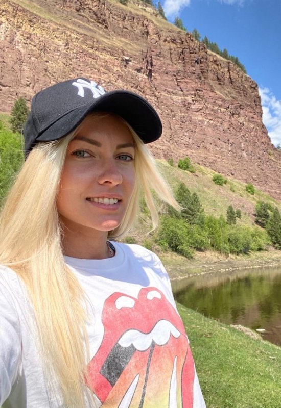 Lolota • 31 • Ukraine