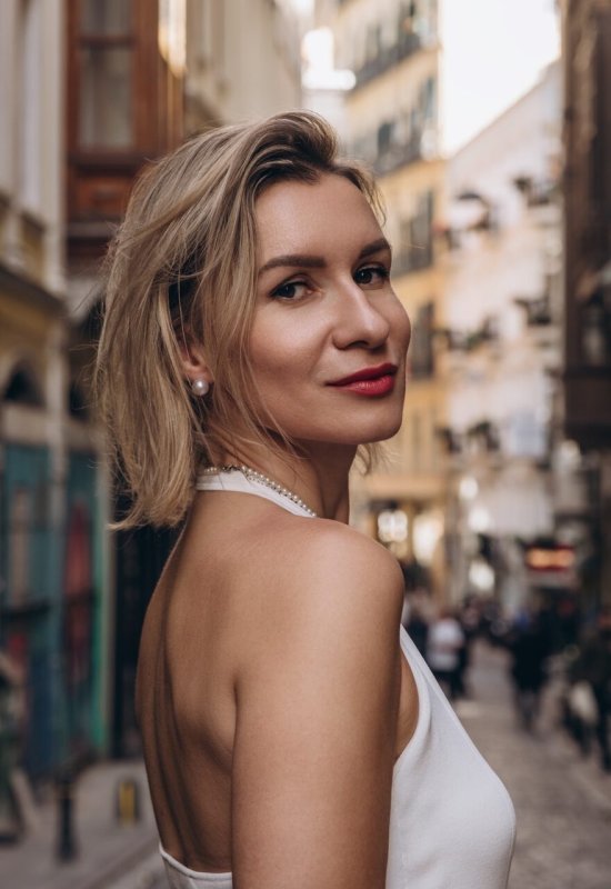 Natali • 39 • France