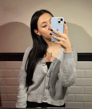 Angelina, 26