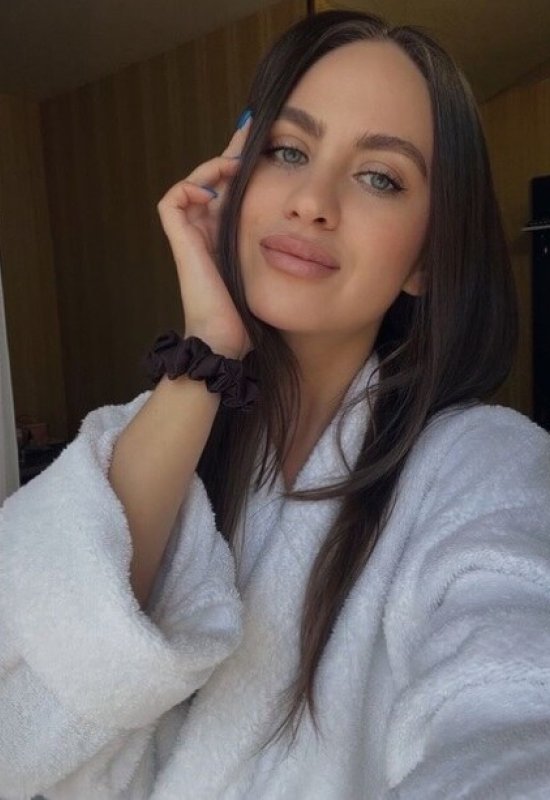 Veronika • 41 • Russie