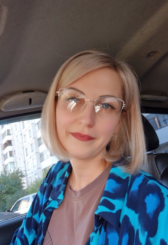 Lisa • 40 • Russie