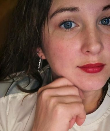 Marina, 31