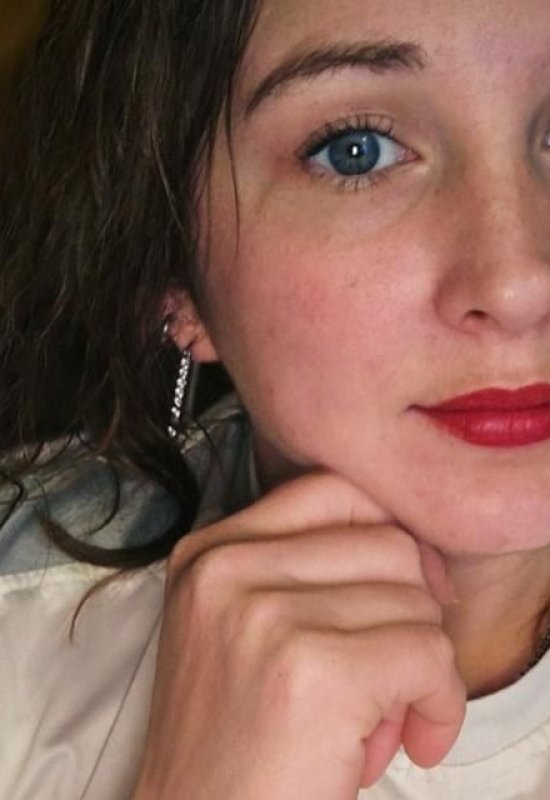 Marina • 31 • Russia