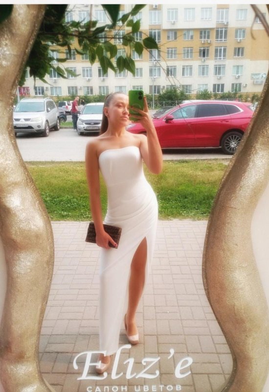 Яна • 35 • Russia