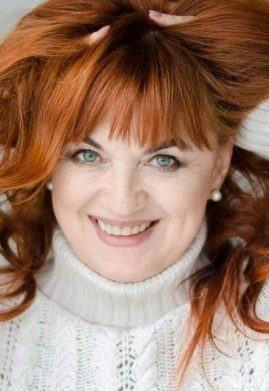 Olga • 60 • Russie
