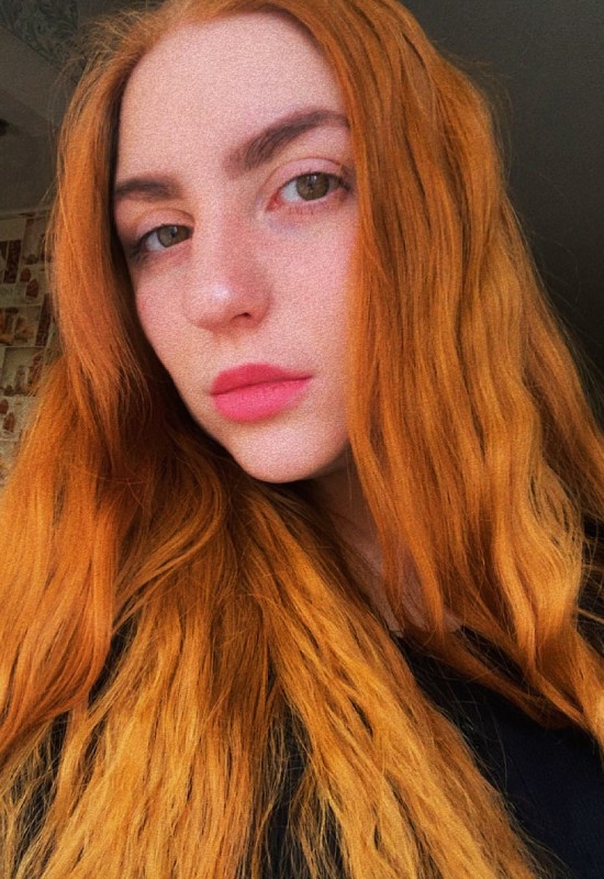 Kira • 23 • Russie