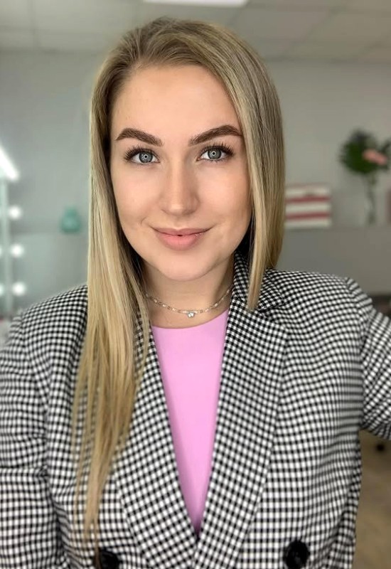 Maria • 38 • Білорусь