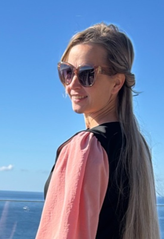 Olga • 38 • Россия