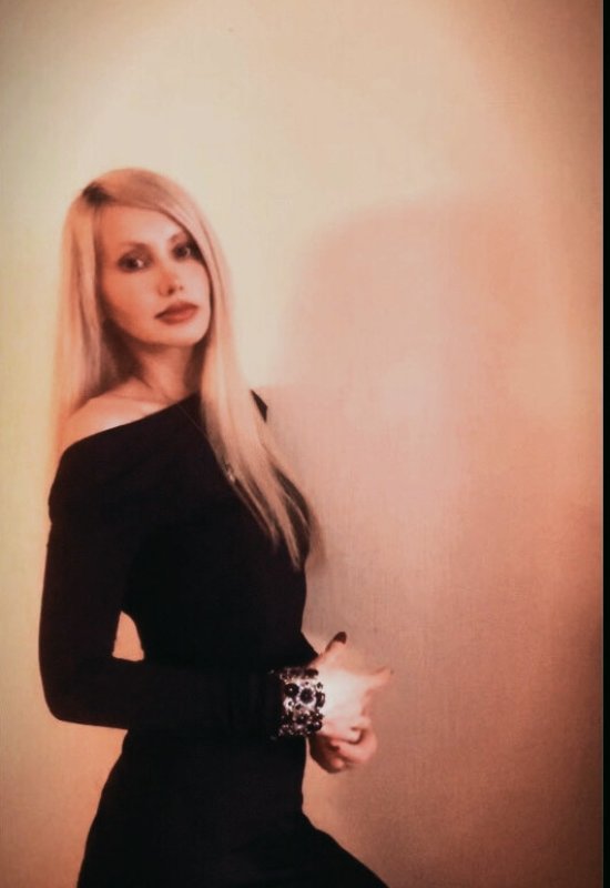 Lana • 40 • Russie