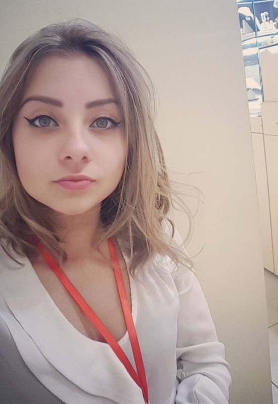 Kristina • 30 • France