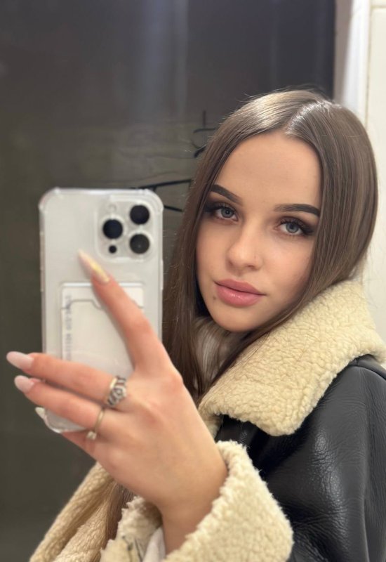 Victoria  • 26 • Ukraine