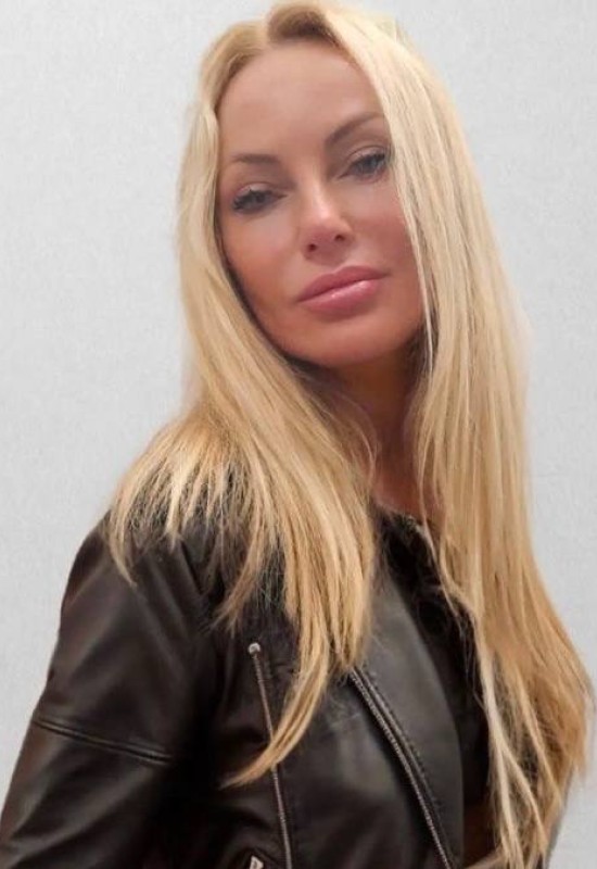 Lyubochka • 40 • Ukraine 🇺🇦