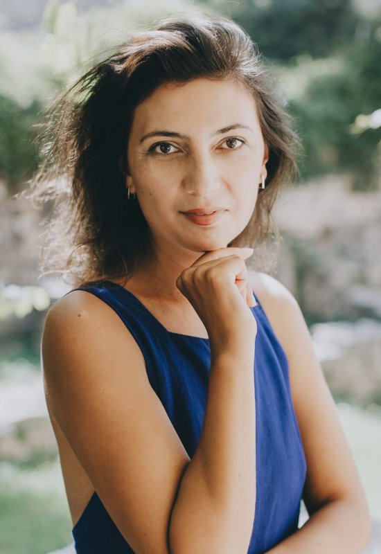 Olga • 40 • Ukraine