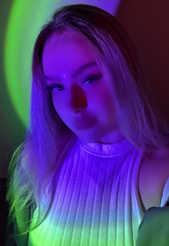 Lolochka • 34 • Росія