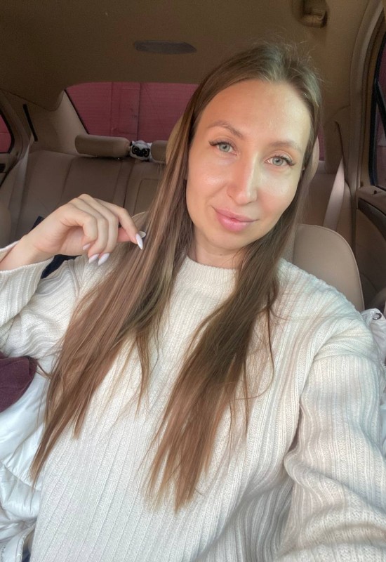 Elvira • 35 • Russia