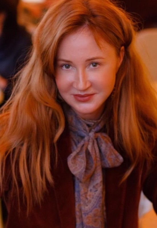 Olga • 51 • Russie