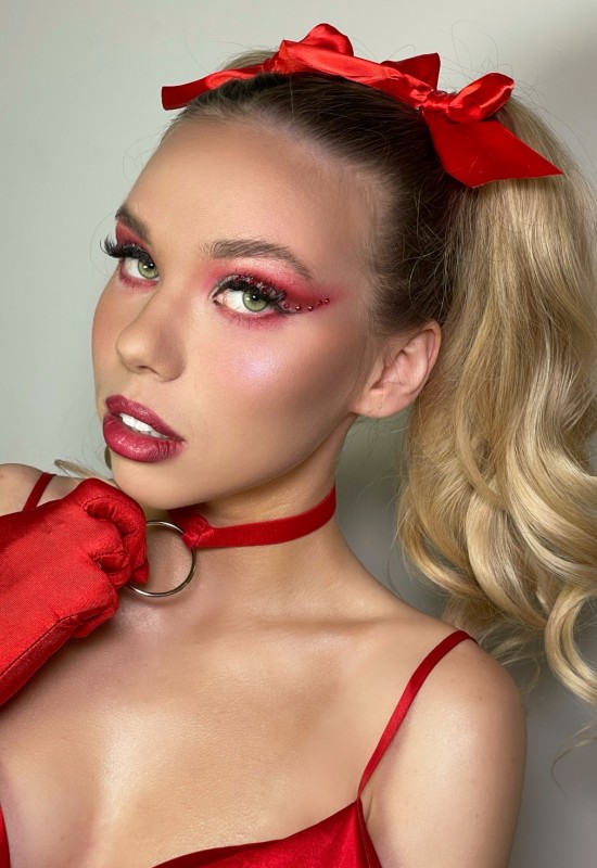 Anastasia • 22 • Russia