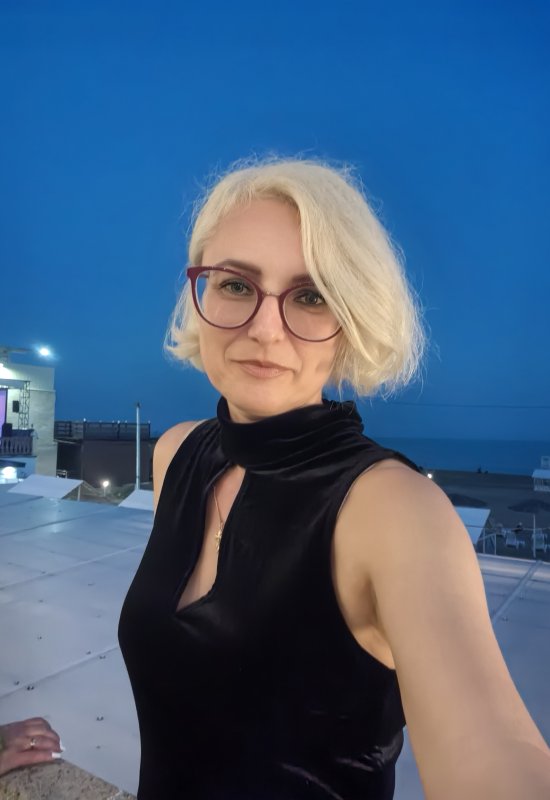 Olga • 50 • Turkey