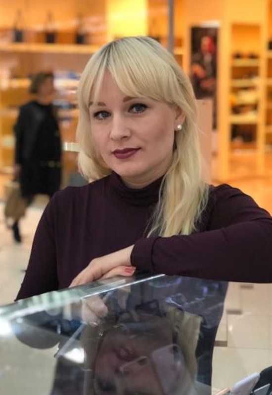 Tanya • 41 • Russia