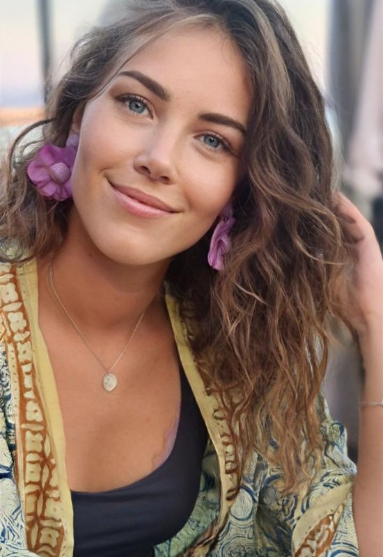 Sofiya • 31 • Pologne