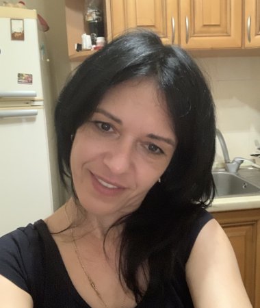 Tatiana, 48