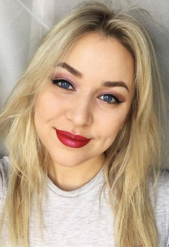 Anastasia • 35 • Russia