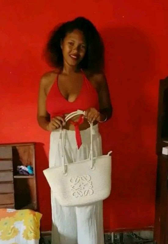 Bavy • 27 • Madagascar