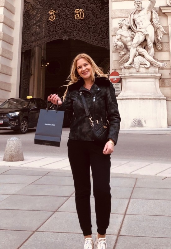 Marina • 41 • Белоруссия