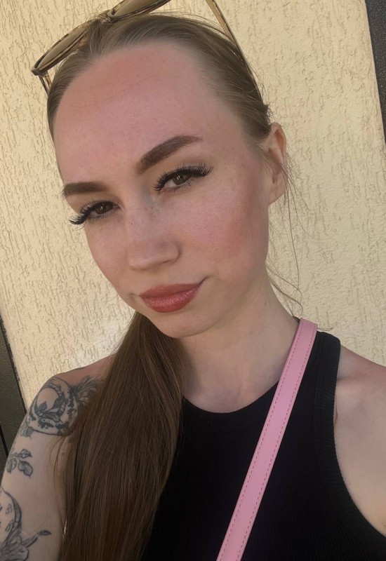 Eseniia • 27 • Russia