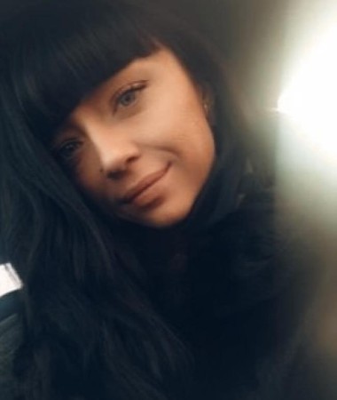 Alena, 37