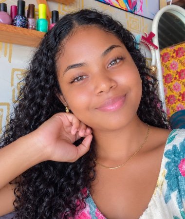 Lorna, 22